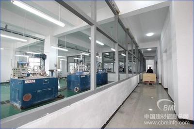 中國首條光刻石英玻璃基板成套生產線建成，為集成電路產業注入新動能